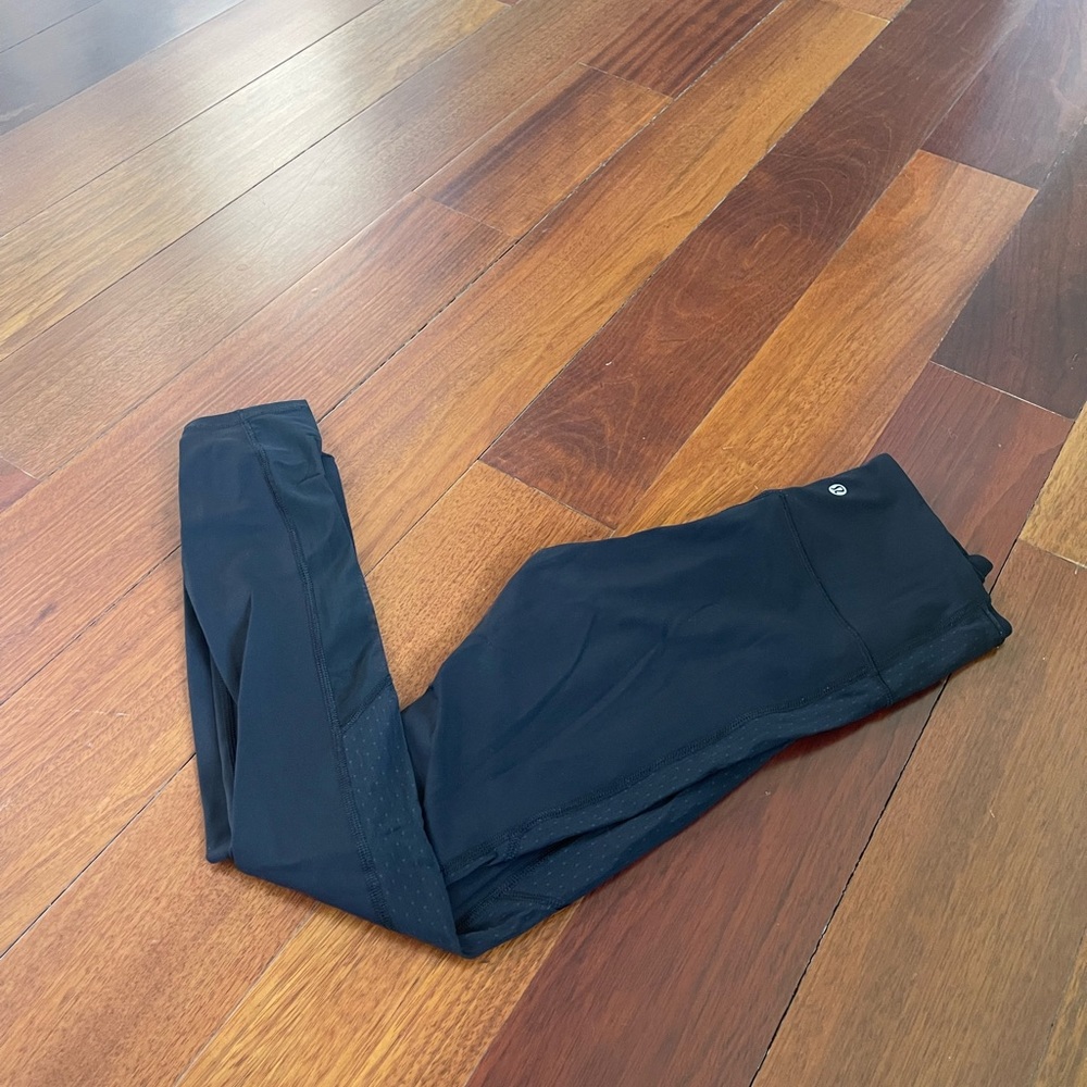 Lululemon mesh legging size 6